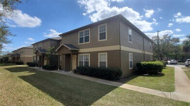 36027 Deer Creek Dr in Zephyrhills, FL - Foto de edificio - Building Photo