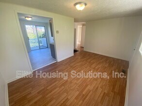 860 Church St in Wytheville, VA - Building Photo - Building Photo
