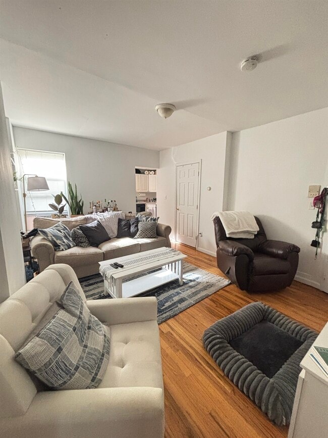1040 Willow Ave in Hoboken, NJ - Building Photo - Building Photo