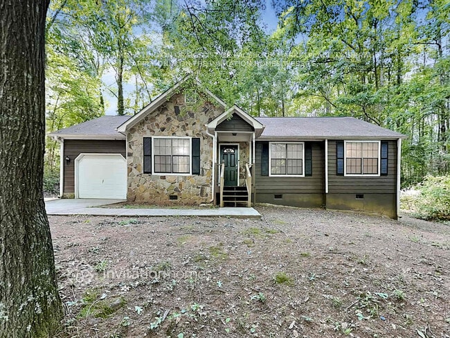property at 40 Brook Valley Dr