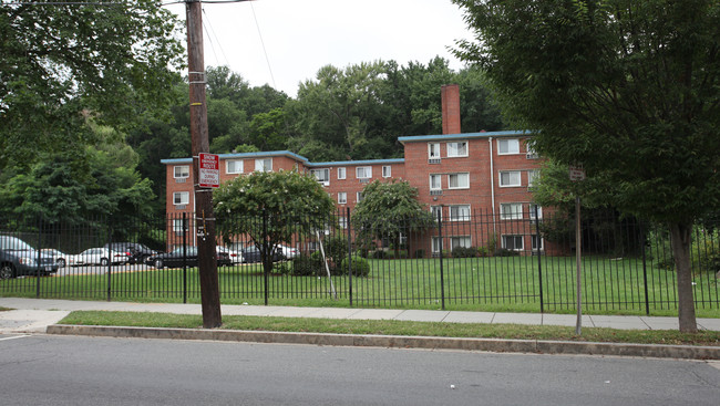 1907 Good Hope Rd SE in Washington, DC - Building Photo - Building Photo