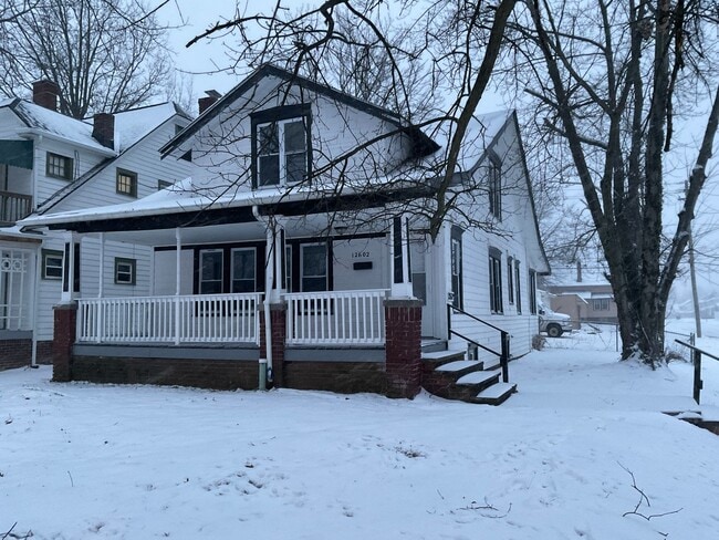 property at 12602 Thornhurst Ave