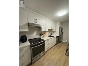 2240 Brookmount Ave in Coquitlam, BC - Building Photo - Building Photo