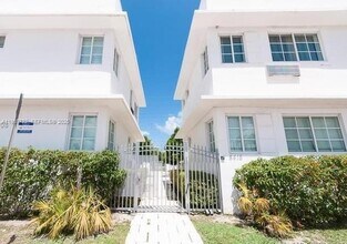 8415 Harding Ave in Miami Beach, FL - Building Photo - Building Photo