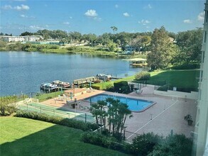 700 Mirror Terrace NW in Winter Haven, FL - Building Photo - Building Photo