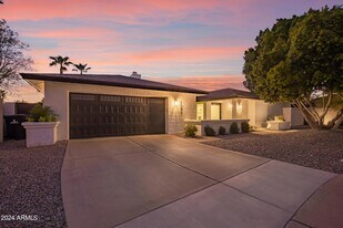 15832 N 62nd Pl in Scottsdale, AZ - Building Photo