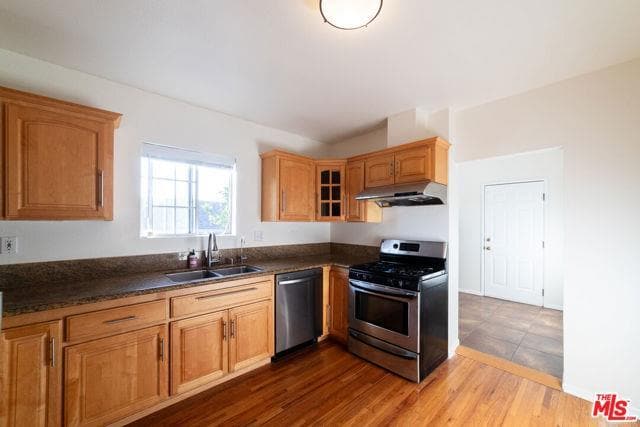 property at 2347 Moss Ave
