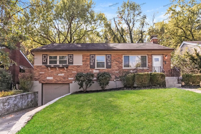 property at 2703 Westbrook Dr