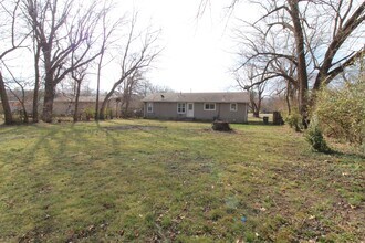 2418 W Wedington Dr in Fayetteville, AR - Building Photo - Building Photo