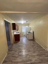 239 Hawthorne St in San Antonio, TX - Building Photo - Building Photo