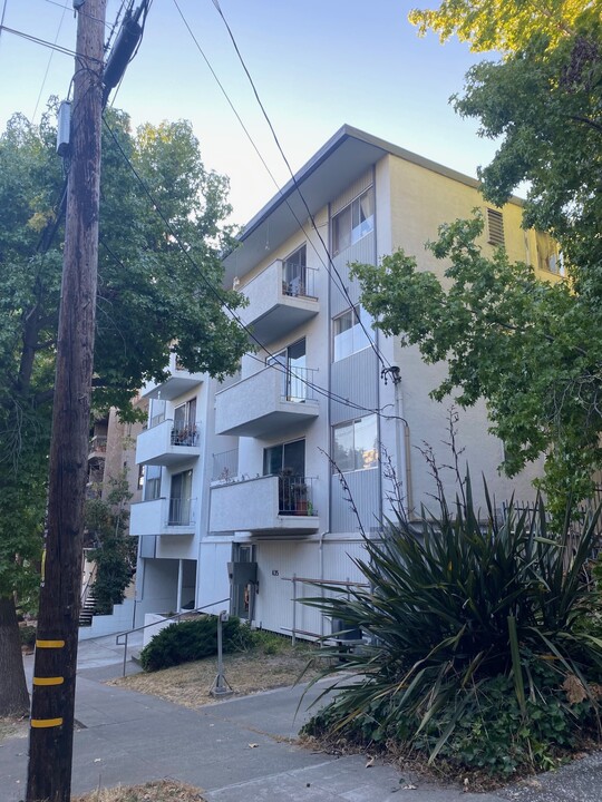 635 El Dorado Ave in Oakland, CA - Building Photo