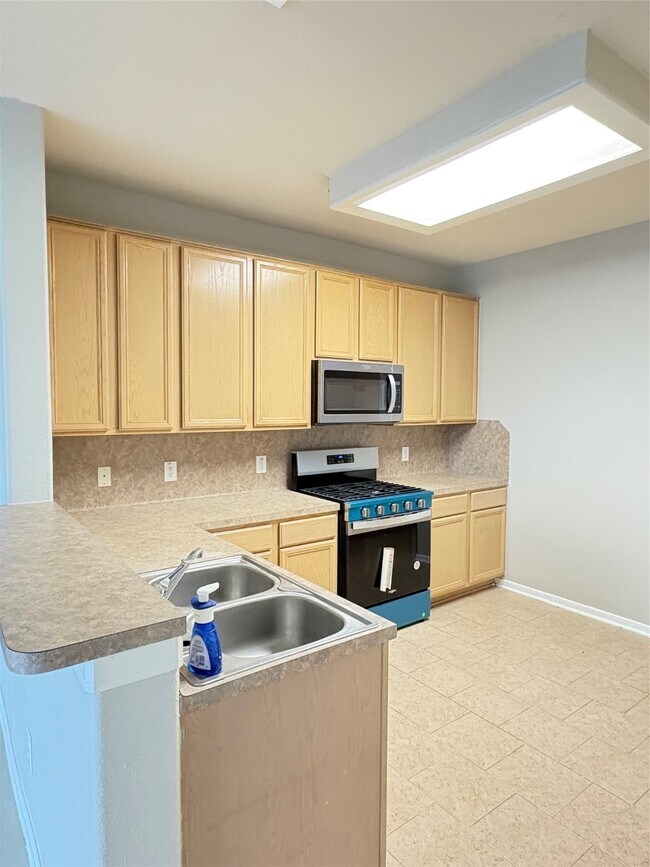 2679 Cypressvine Dr in Houston, TX - Building Photo - Building Photo