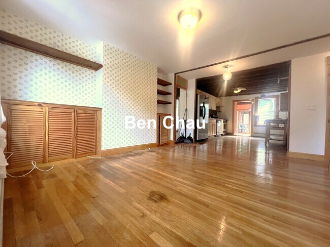 202 Harvard St, Unit #2 in Cambridge, MA - Foto de edificio - Building Photo