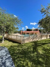 13701 Kendale Lakes Cir in Miami, FL - Building Photo - Building Photo