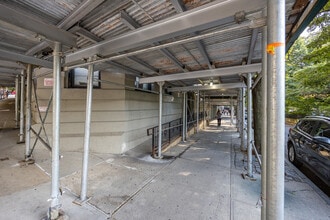 736 Riverside Dr in New York, NY - Building Photo - Building Photo