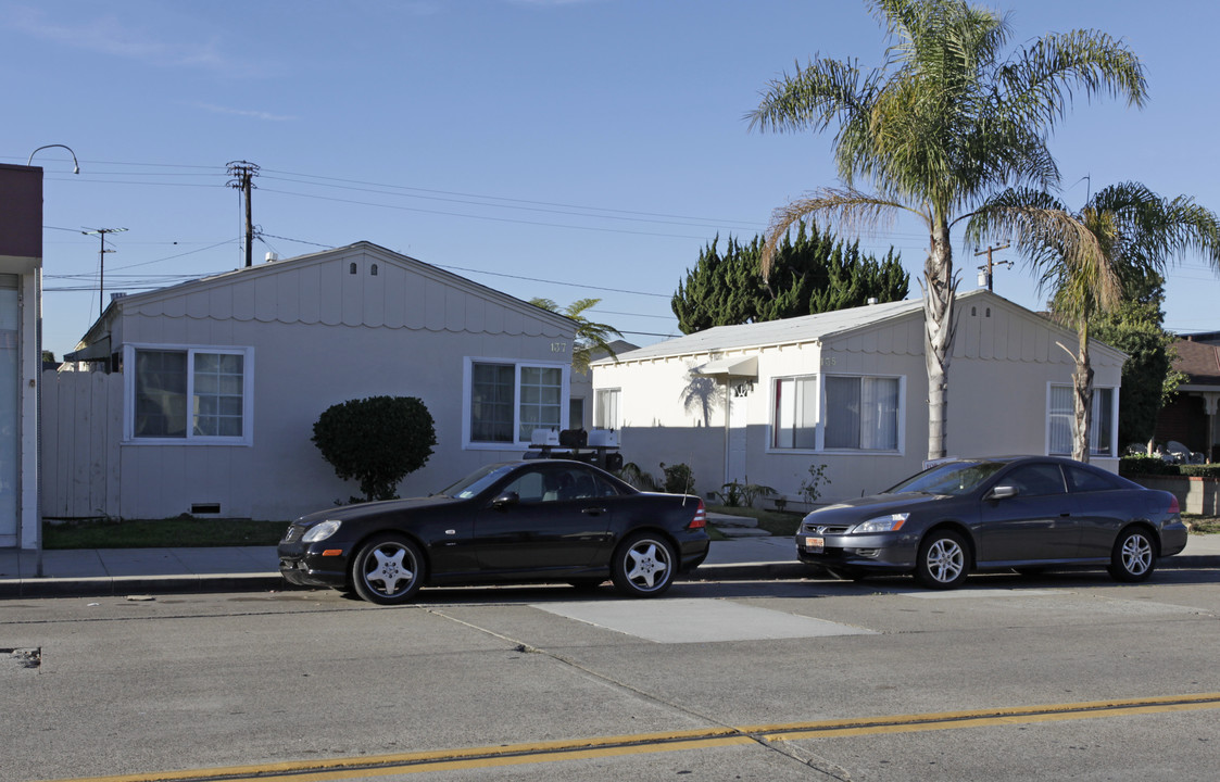 135-137 E Broadway in Costa Mesa, CA - Building Photo