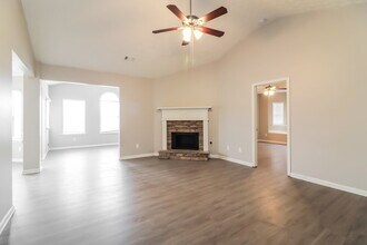 7030 Duncan Walk in Mcdonough, GA - Building Photo - Building Photo