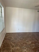 7406 Southgate Ln in Austin, TX - Building Photo - Building Photo