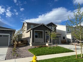24789 E 39th Ave in Aurora, CO - Building Photo