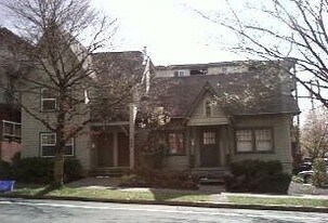 962-966 E 18th Ave in Eugene, OR - Building Photo