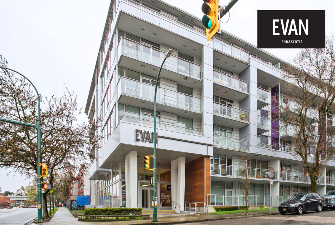 1908 Scotia St in Vancouver, BC - Building Photo