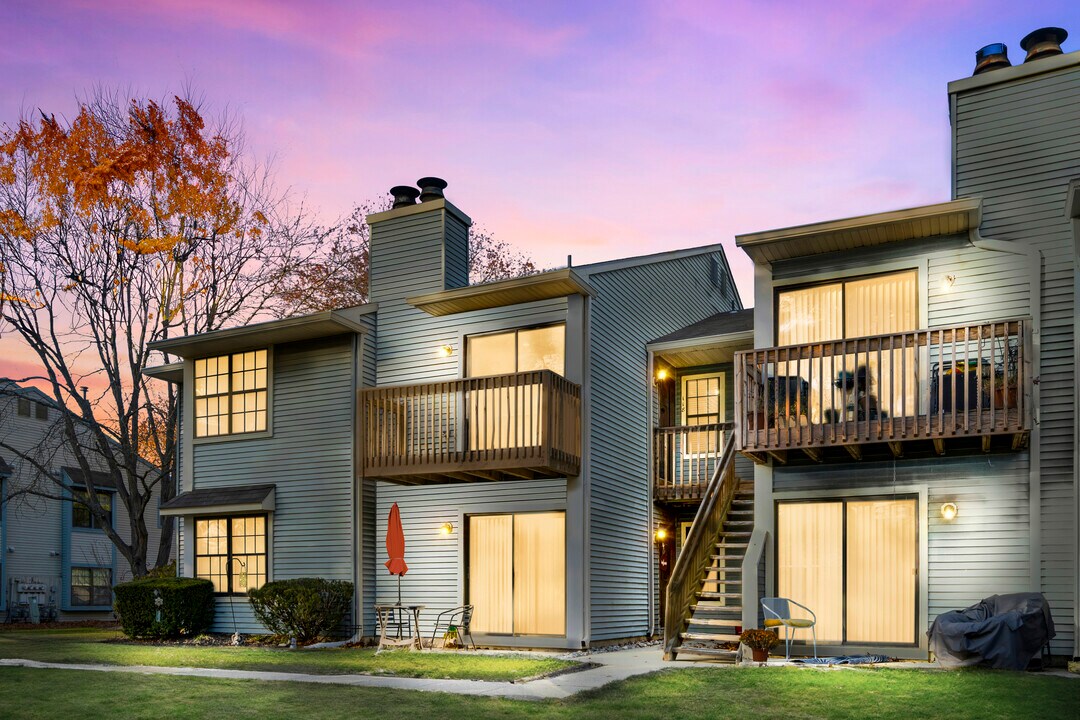 118 Ashton Ct in West Deptford, NJ - Building Photo