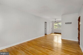 3201 Commonwealth Ave in Alexandria, VA - Building Photo - Building Photo