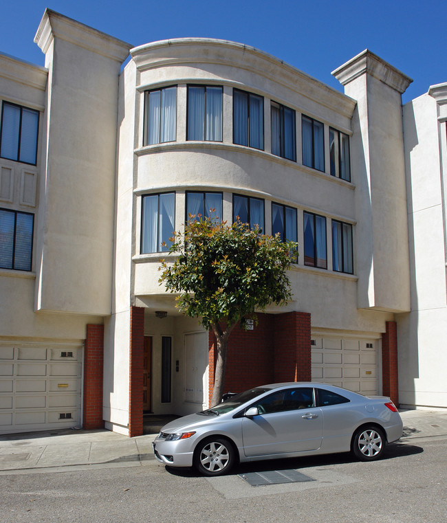 217-219 Dorado Terr. in San Francisco, CA - Building Photo - Building Photo