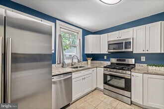 10129 52nd Ave in College Park, MD - Building Photo - Building Photo