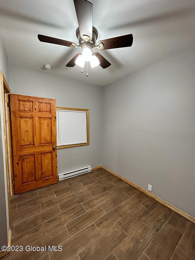 227 Clinton Ave-Unit -1 in Albany, NY - Building Photo - Building Photo