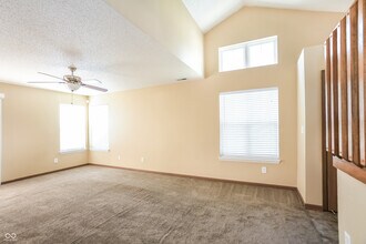 10335 Draycott Ave in Indianapolis, IN - Building Photo - Building Photo