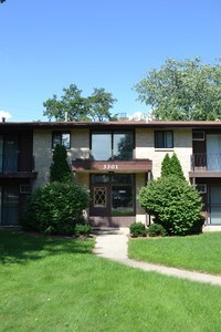 Edgewood Apartments in Michigan City, IN - Foto de edificio - Building Photo