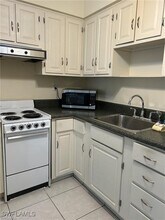 190 N Collier Blvd in Marco Island, FL - Building Photo - Building Photo