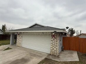 7781 Myles Ct in Fontana, CA - Building Photo - Building Photo