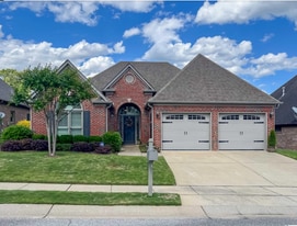 5246 Creekside Loop in Hoover, AL - Building Photo