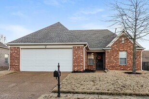 1480 Pemberton Ln in Cordova, TN - Building Photo