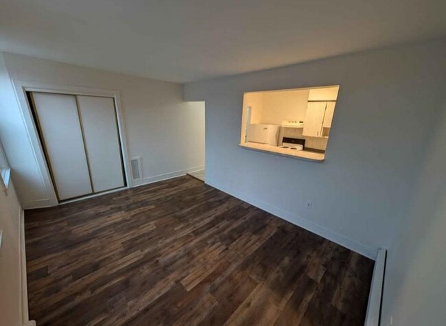 65 Merrick Ave in Merrick, NY - Building Photo - Building Photo