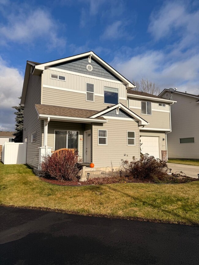 7878 Leverett Ct in Coeur d'Alene, ID - Building Photo - Building Photo