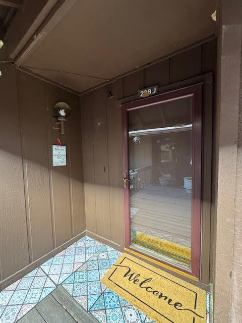 property at 239 Molokai Vlg