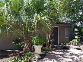 195 SE 10th St in Deerfield Beach, FL - Building Photo