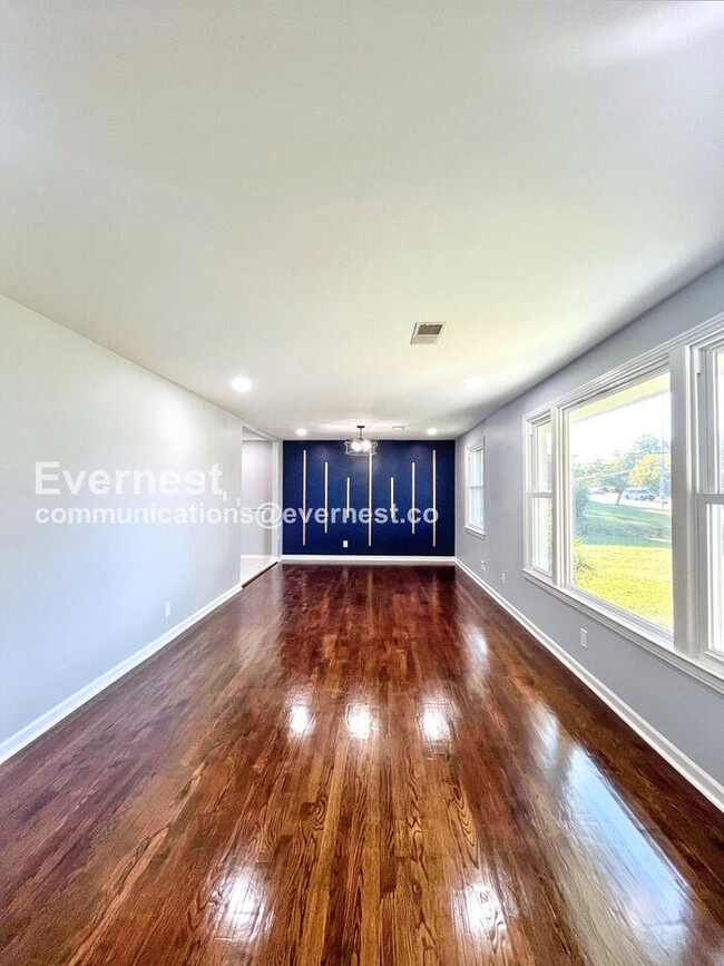 818 W Old Hickory Blvd in Nashville, TN - Building Photo - Building Photo