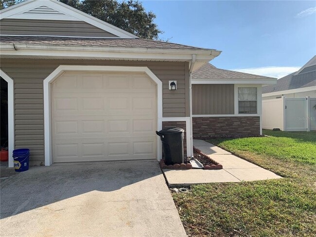 3250 Latana Dr in Palm Harbor, FL - Building Photo - Building Photo
