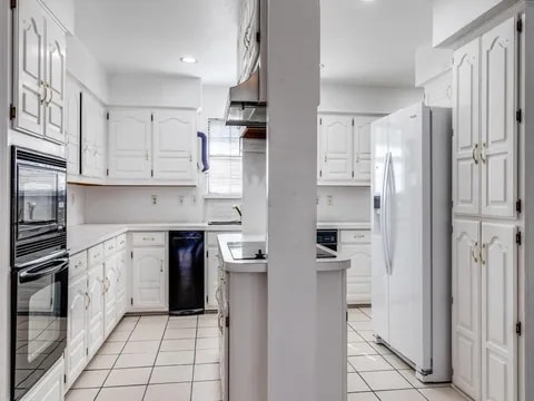 5910 Buffridge Trail in Dallas, TX - Building Photo - Building Photo