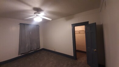 1400 Wheeling Ave, Unit A in Muncie, IN - Foto de edificio - Building Photo