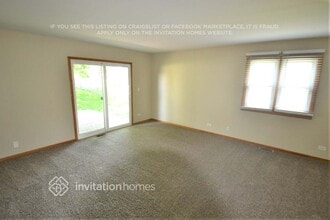 800 E Belmont Ave in Bensenville, IL - Building Photo - Building Photo