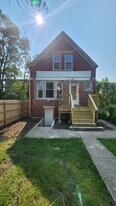 7144 S Wentworth Ave in Chicago, IL - Building Photo