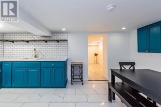 257 E 17th St in Hamilton, ON - Building Photo - Building Photo