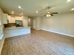 6029 Royal Port Ct in Bellview, FL - Foto de edificio - Building Photo