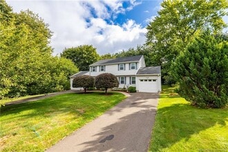 113 Brandegee Ln in Berlin, CT - Building Photo - Building Photo