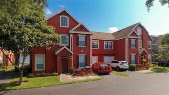 9704 Lake Chase Island Way in Tampa, FL - Building Photo